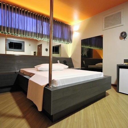 Status Motel Belo Horizonte Zewnętrze zdjęcie
