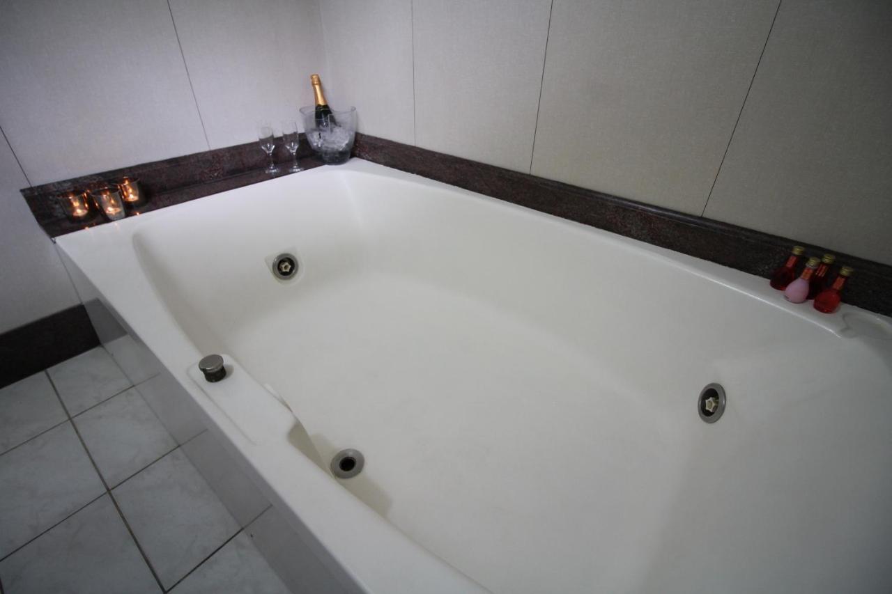 Status Motel Belo Horizonte Zewnętrze zdjęcie